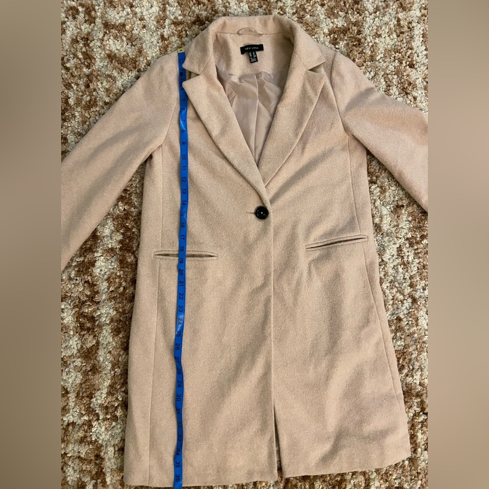 Pale Pink/Cream Warm Winter Coat in Women’s Size 6